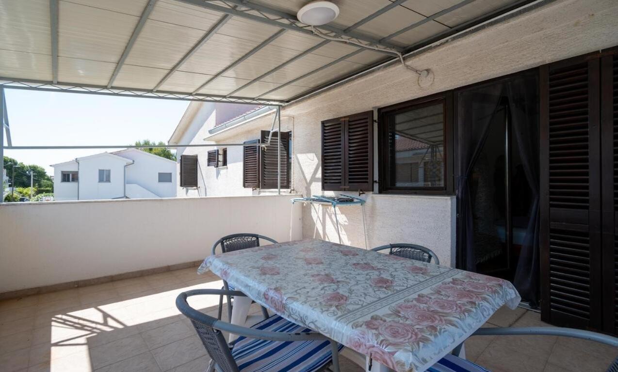 Apartmani Nik Bibinje Exterior photo